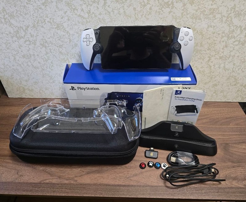 PSP Playstation Portal Main Unit Many Items Japan