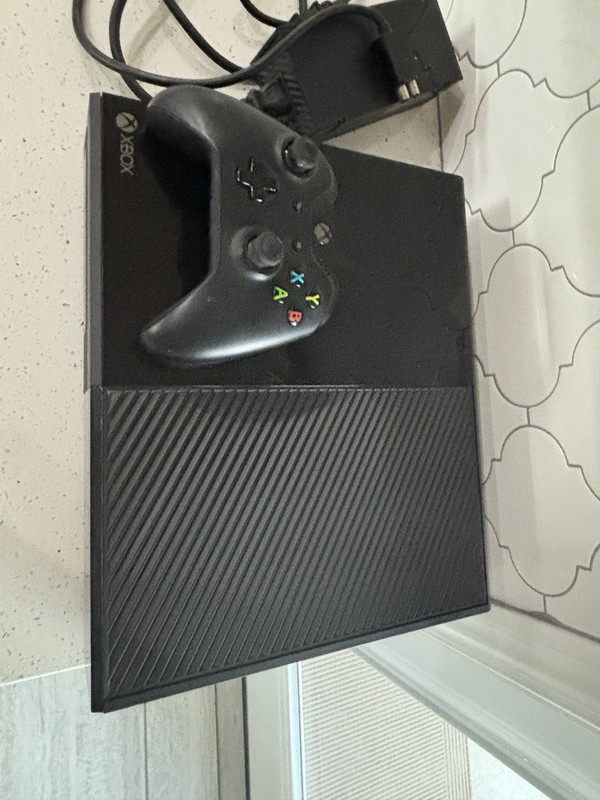 Microsoft Xbox One 500GB Home Console - Black (1540) gallery
