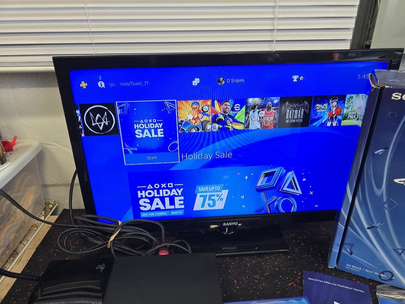 Sony PlayStation 4 500GB Jet Black Console + 2 Controllers & Original Box PS4 gallery