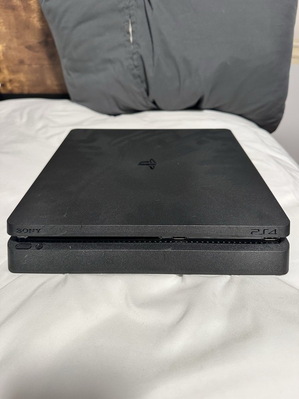 Sony PlayStation 4 Slim Black Console Wi-Fi Capability HDMI USB-A Ethernet