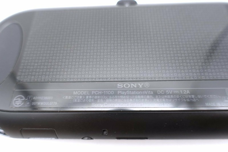Playstation vita 3G / Wi-Fi model CRISTAL BLACK PCH-1100 japan 1000 series JP gallery