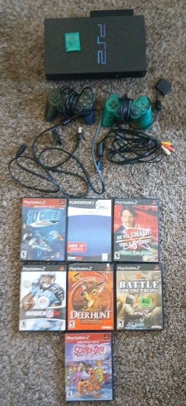 Fat Sony PlayStation 2 Console – Black (SCPH-39001) 2 Controllers Mem C 7 GAMES