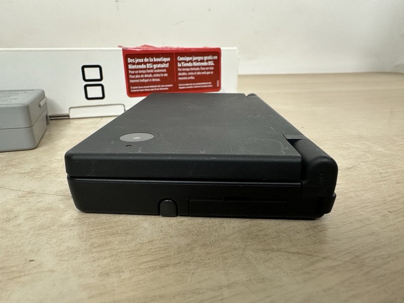 Nintendo DSi - Matte Black - Complete in Box CIB w/ Inserts/Charger/Stylus WORKS gallery