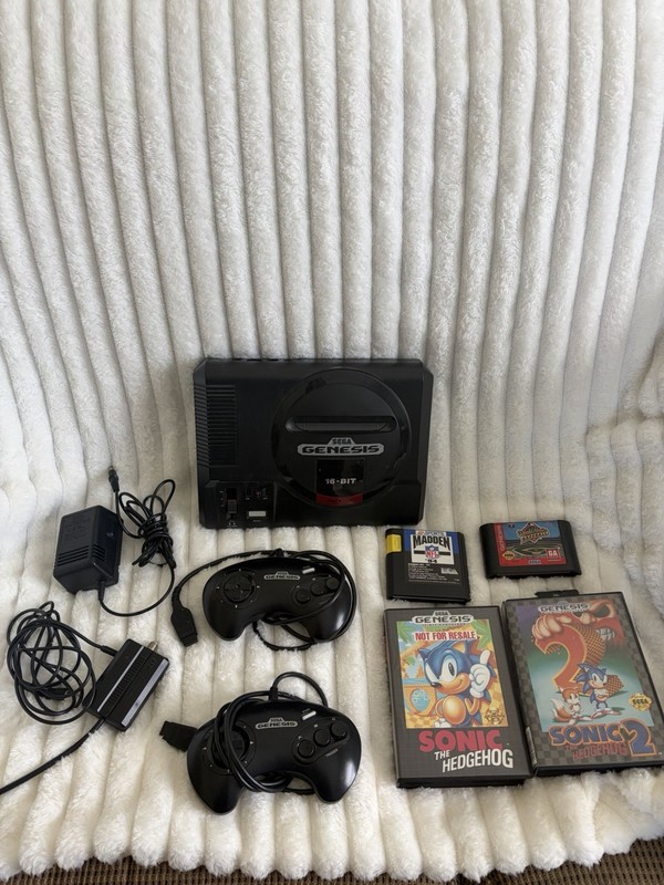 Sega Genesis 16-Bit Video Game Bundle Console Black, Tested, Working MK-1601