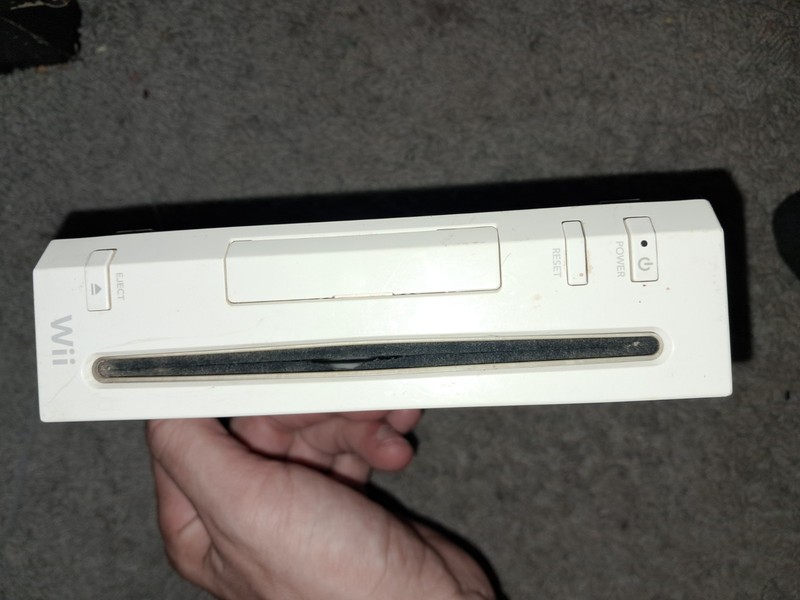 Nintendo Wii RVL-001 512 MB Home Console - White missing top flap gallery