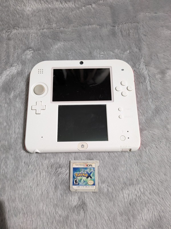 Nintendo 2DS Console White & Scarlet Red Charger Included Tested