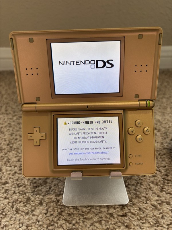 WORKING Nintendo DS Lite Zelda Gold Bundle w/ Charger, Case, Game - SEE DESC!! gallery