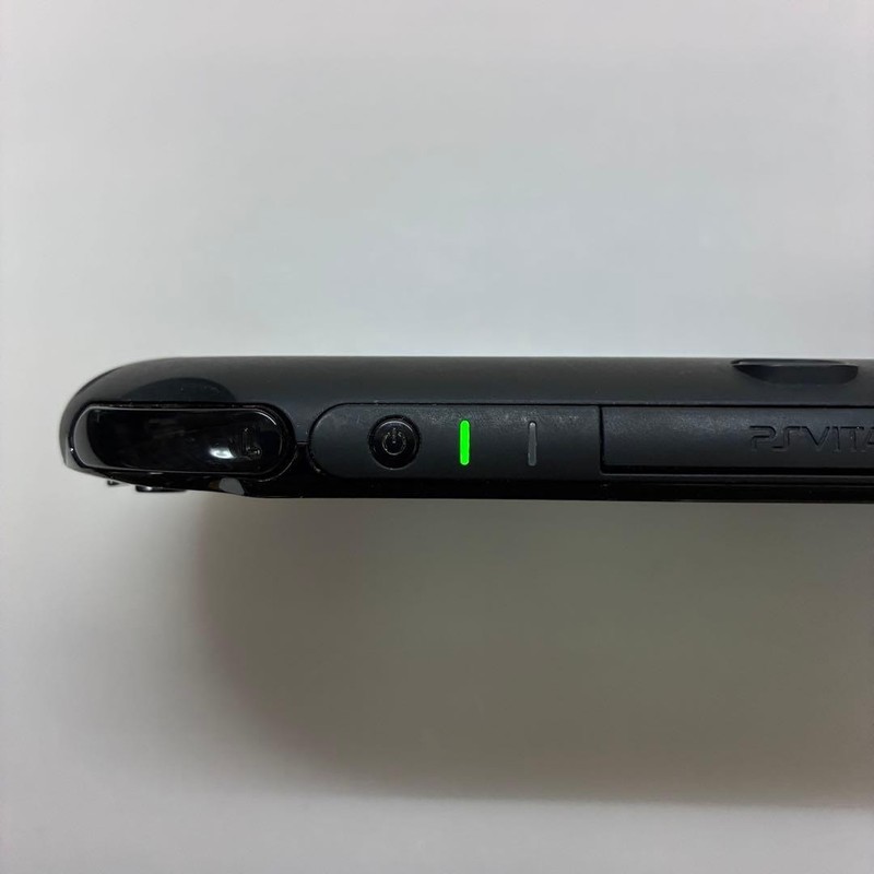 Sony PS Vita Slim PCH-2000 Black CIB Charger 8GB Memory Card Excellent Japan gallery
