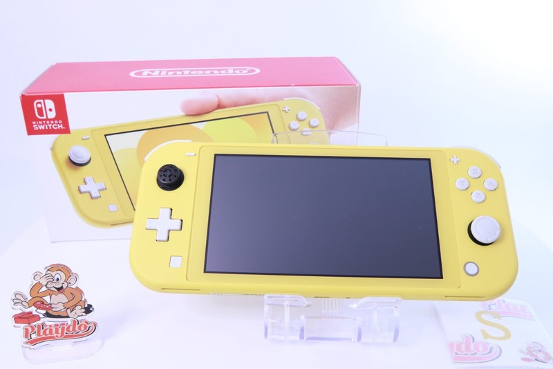 Nintendo Switch Lite Yellow [Rank :S] W/USB cable【 Region Free 】
