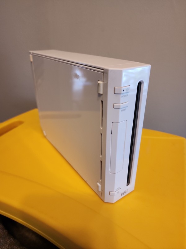 Nintendo Wii RVL-001 White Home Console USB-A Platform Model RVL-001 MPN RVL-001