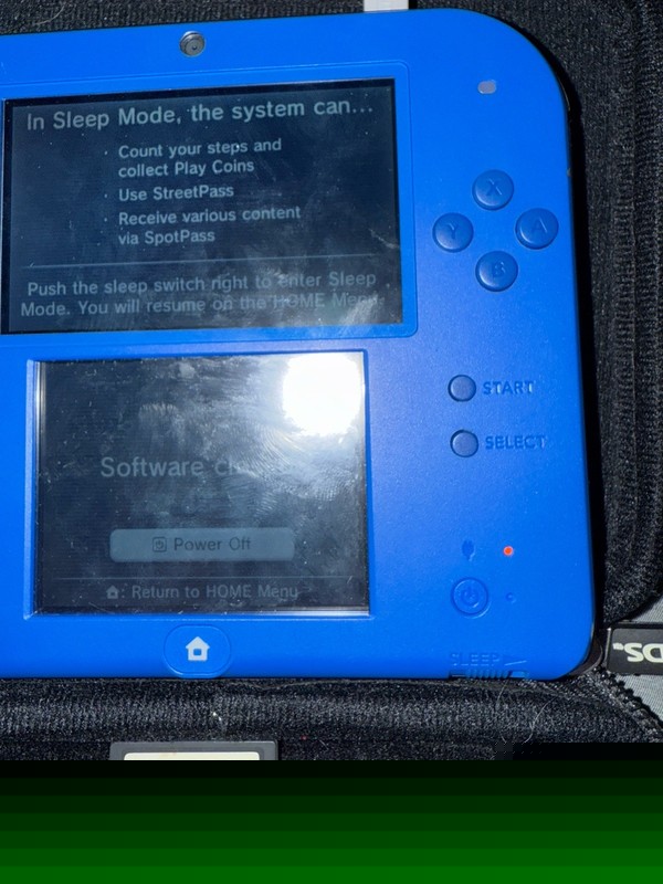 Nintendo 2DS Electric Blue AC Adapter and 5 games included. Fully working gallery