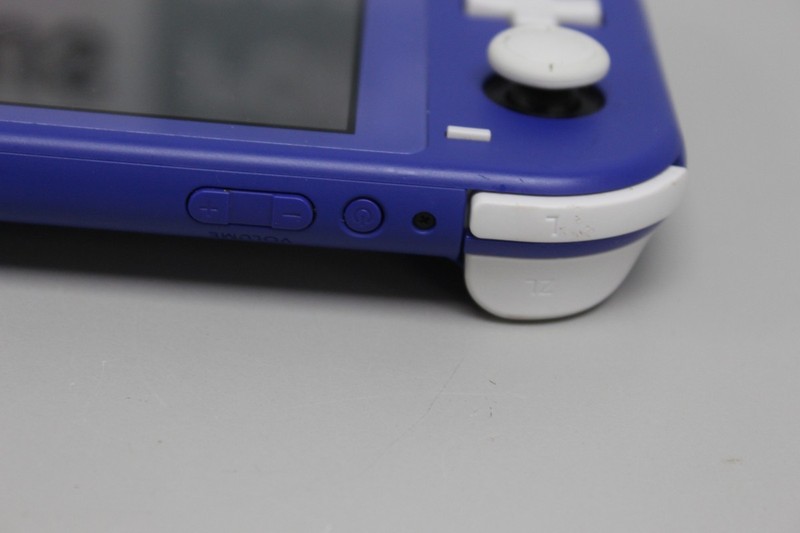 Nintendo Switch Lite HDH-001 Handheld Console - Purple (C31034573) gallery