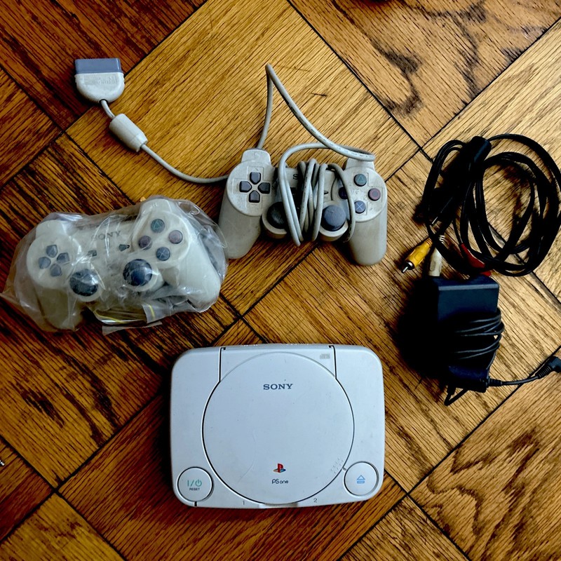 Sony PlayStation 1 PSOne PS1 Console + 2 OEM Controllers WORKS Ships TODAY!