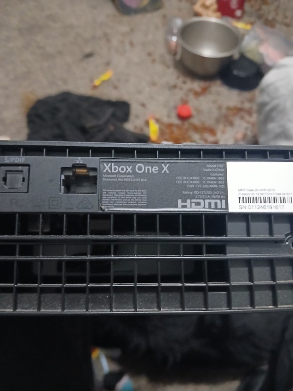 Xbox One x 4K 1TB 1787 Parts Or Repair