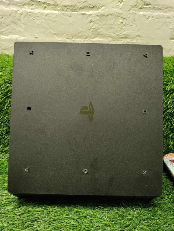 Sony PlayStation 4 Pro CUH-7115B 1TB Console Tested Working Controller gallery