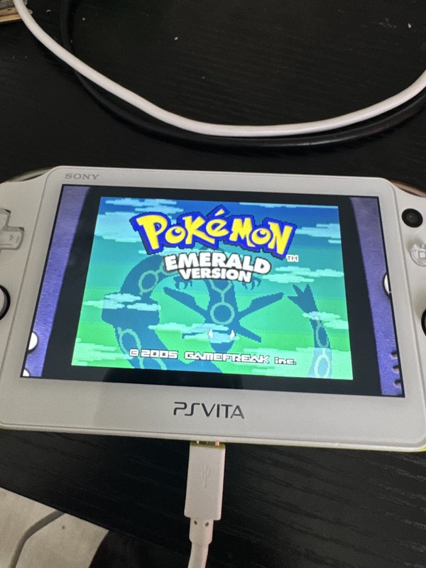 Sony PS Vita PCH-2000 Lime Green/White Wi-Fi Handheld Console 128gb full of game
