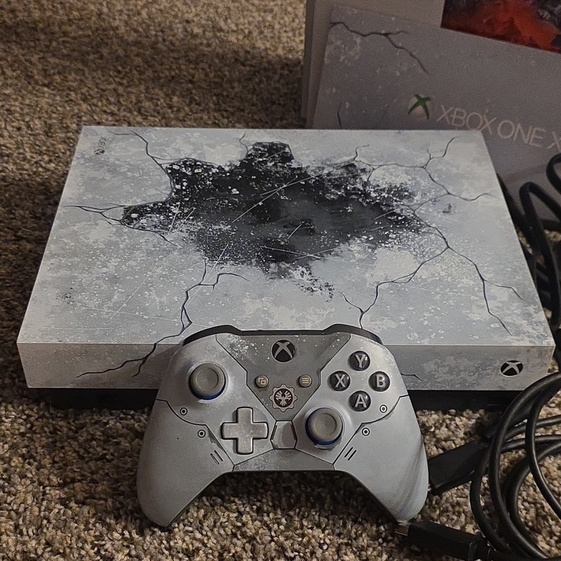 Microsoft Xbox One X Gears 5 Limited Edition 1TB gallery