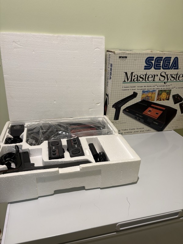Sega Master System Console Complete in Box CIB - Tested & Works With 5 Games gallery