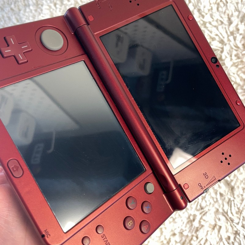 Nintendo “New” 3DS XL Metallic Red Handheld Console System RED-001 FOR PARTS gallery