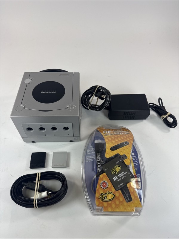 Nintendo GameCube Platinum Console DOL-101 TESTED W/ Mem Cards OEM Cables/ RF