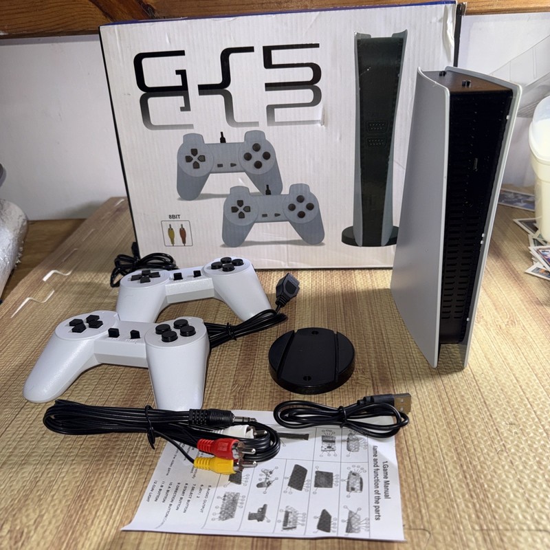 GameStation 5 Home Console 8-Bit Composite RCA, Two Controllers, Black/White