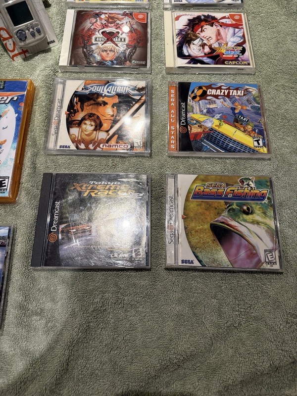 Sega Dreamcast Vintage Bundle JP (many NIB/CIB) gallery