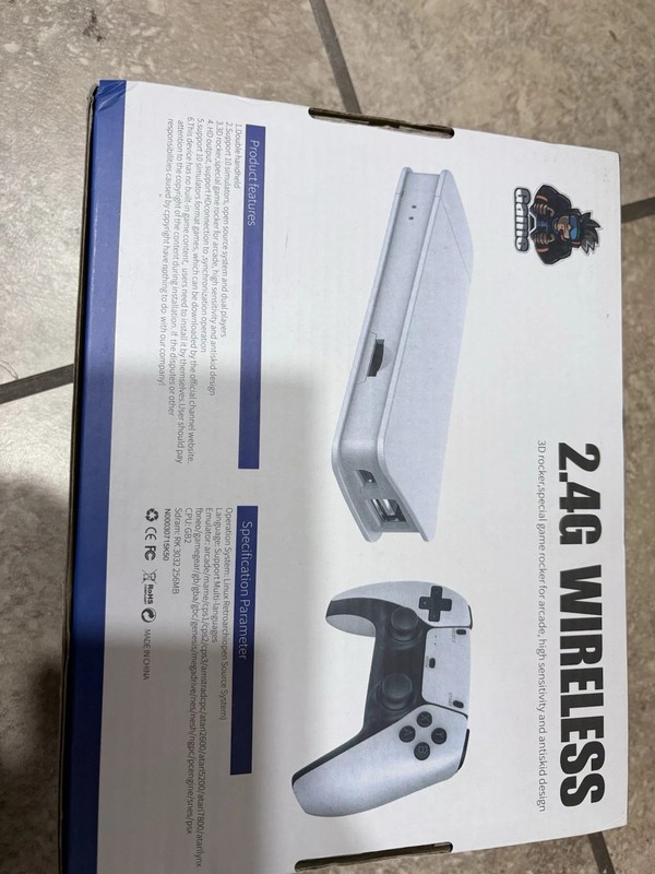 New Game 2.4G Wireless Home Console White 4K Resolution Dual Players 3D Audio gallery