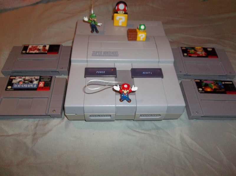 SUPER NES CONSOLE W/4 GAMES*TESTED
