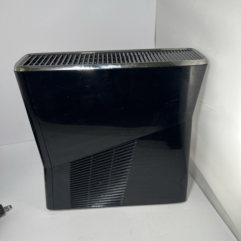 Microsoft Xbox 360 S Slim Console Bundle w/ Controller Power Cable HDMI gallery