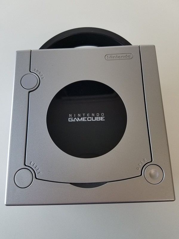 GameCube Console DOL-101 w/ 4 Controllers, Memory Card, cables + Wario World gallery