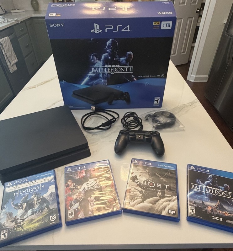PS4 Slim 1TB Console Bundle w/ Controller 4 Games Original Box Tested CUH-2115B