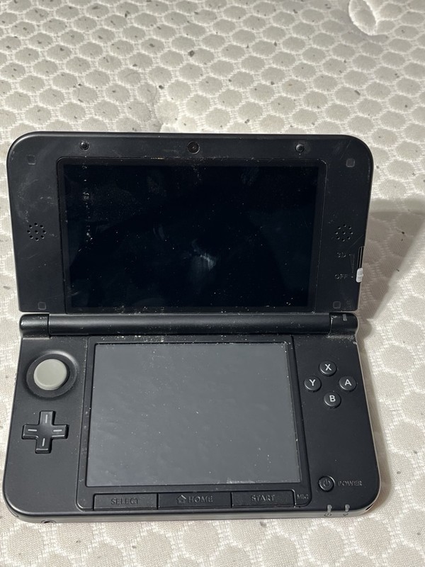 Nintendo 3DS XL Mario Edition Red/Black Handheld Console 4gb NO PEN OR CHARGER gallery