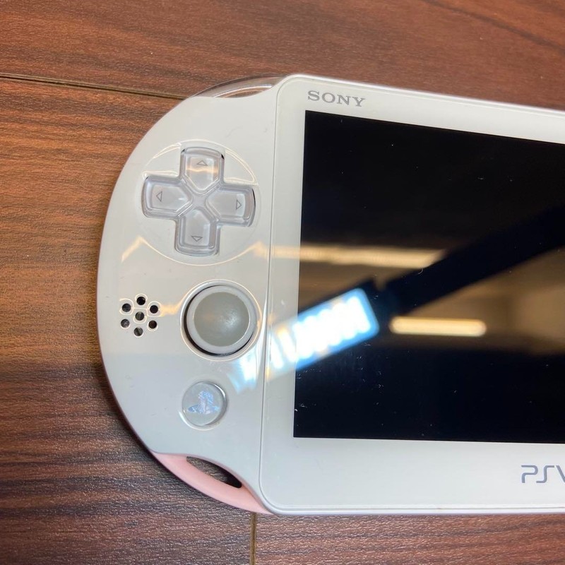 PS Vita 2000 console, MERCURYDUO Light Pink, 4166 From Japan gallery