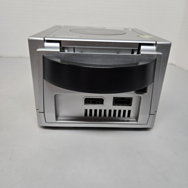 Nintendo GameCube Platinum Silver DOL-001 USA | Console Only - Tested gallery