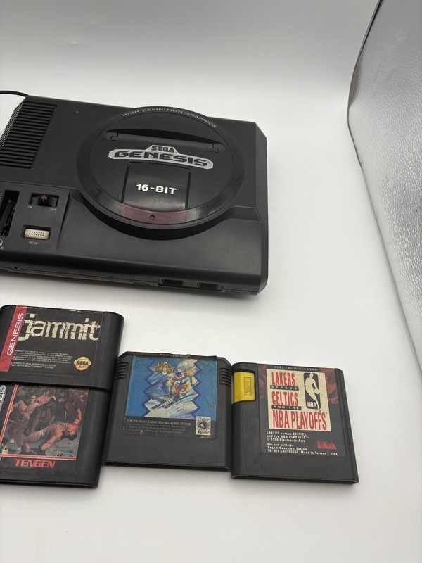 Sega Genesis Model 1 Console W/ Games - Tested Works - READ!! gallery