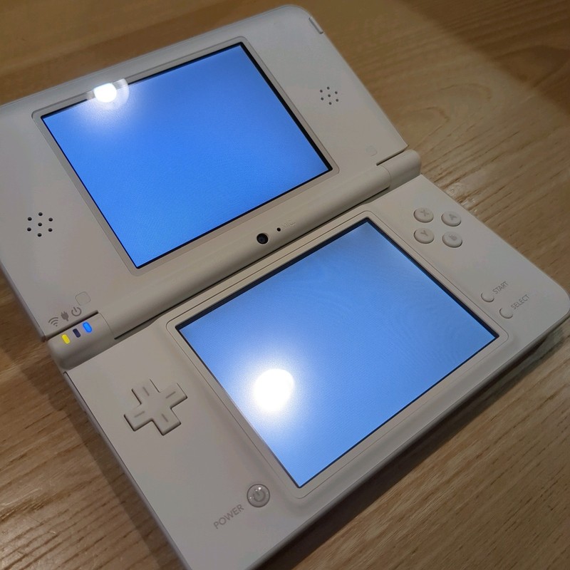 Nintendo DSi LL XL DS Natural White Console Japan Tested NTSC-J gallery