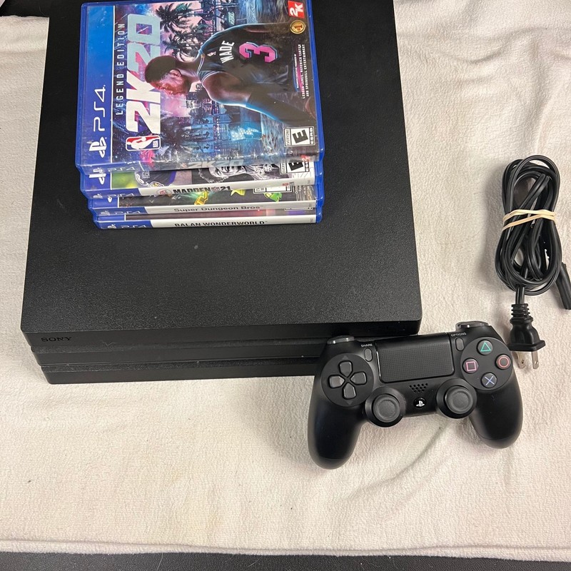 Sony PlayStation 4 Pro 1TB Console Black Bundle + 4 Games