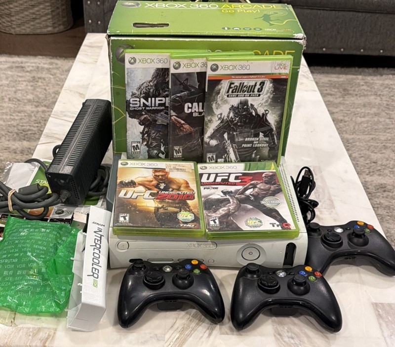 Xbox 360 Arcade White Console Complete CIB Box Sealed Manual Tested Working