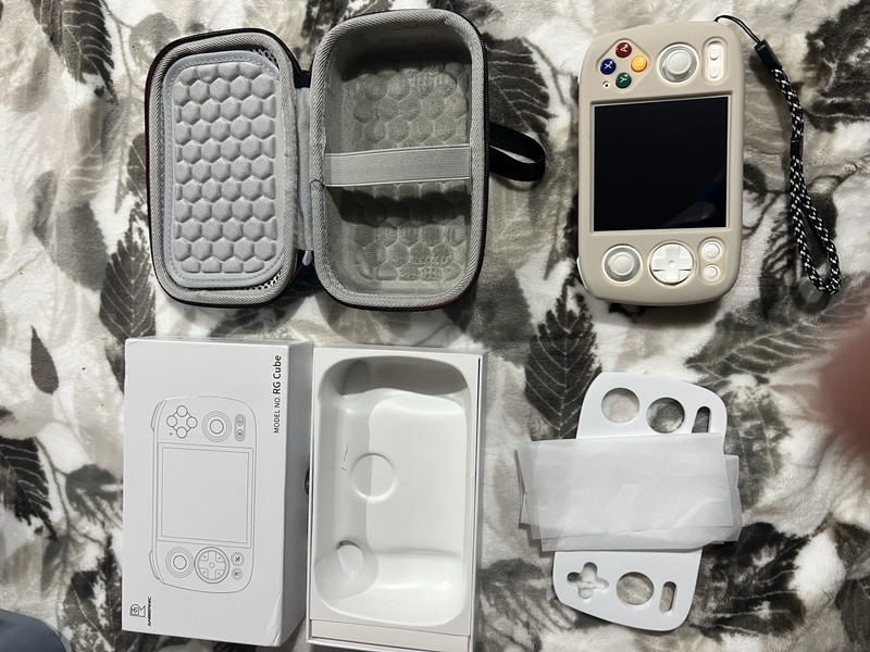 Anbernic RG Cube With 512GB SD Card, Hard And Soft Cases