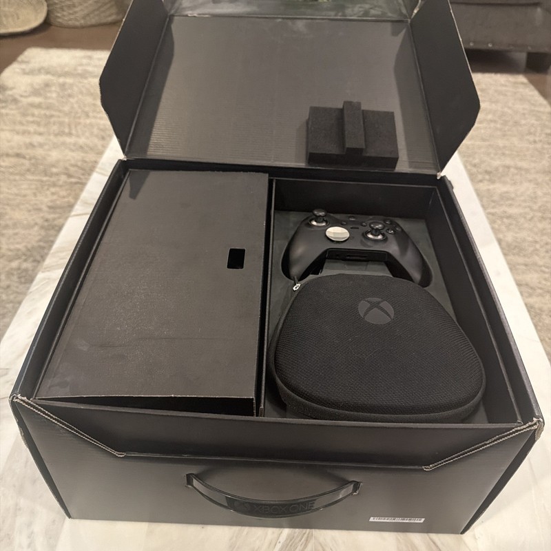 Xbox One Elite 1TB Console Bundle Elite Controller 4 Games Console Complete CIB gallery