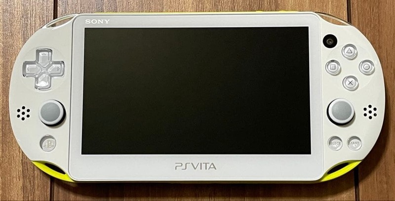 PS Vita Lime Green White PCH 2000ZA13