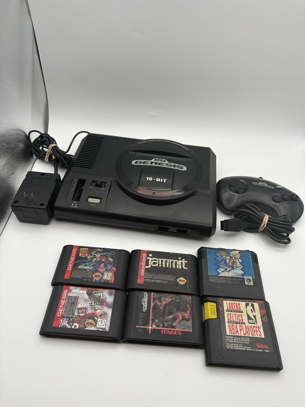 Sega Genesis Model 1 Console W/ Games - Tested Works - READ!! gallery