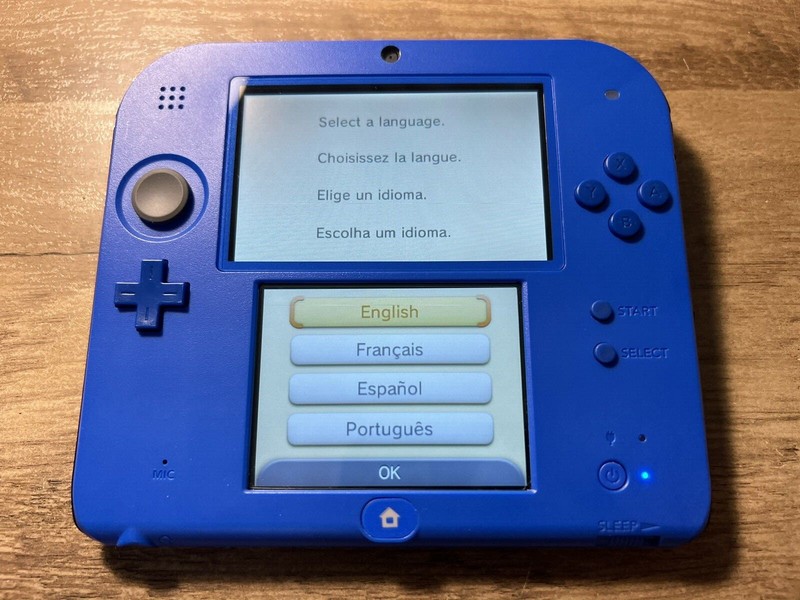 Nintendo 2DS Electric Blue 2 Mario Kart Limited Edition Complete in Box US Model gallery