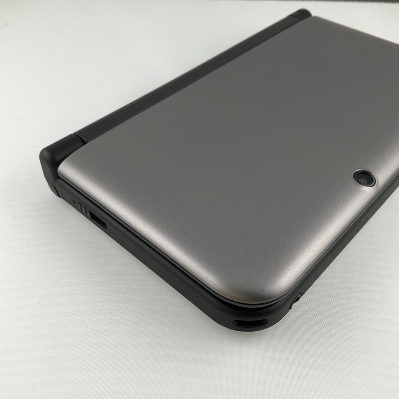 [S-rank] Nintendo 3DS LL XL console Silver Black with Charger/Stylus gallery
