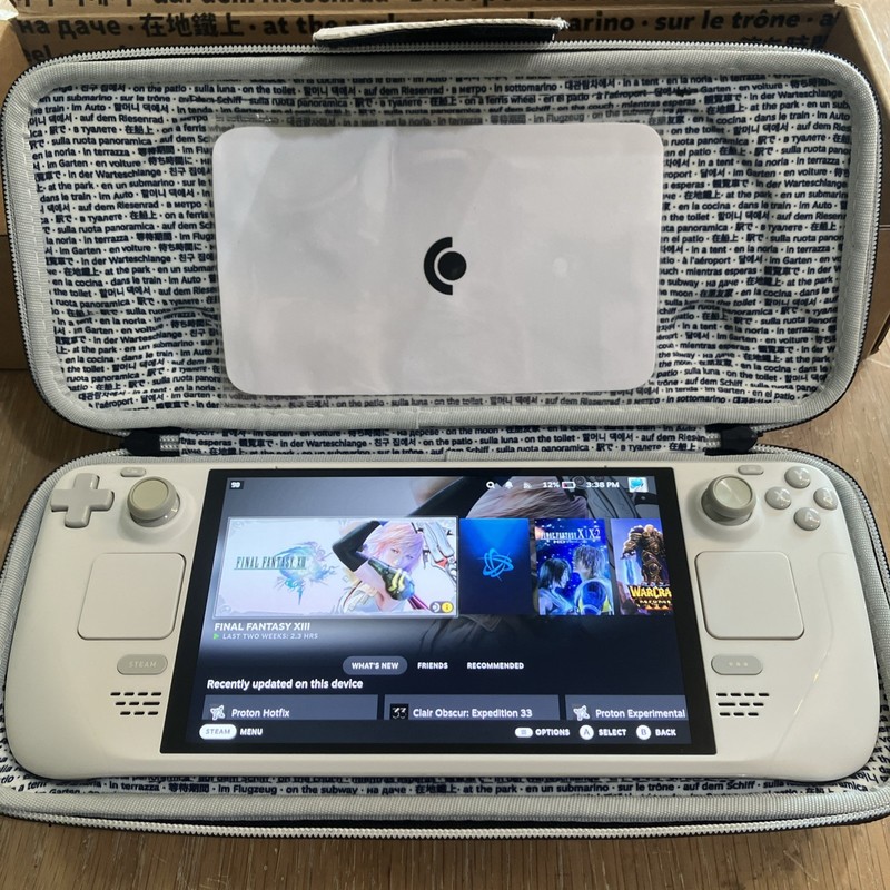 Valve Steam Deck OLED 1TB White Limited Edition + «Dock + US Wall Charger»