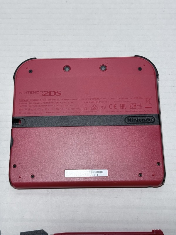 Nintendo 2DS Handheld Game Console Crimson Red/Black - 5 Games Bundle 4GB SD gallery