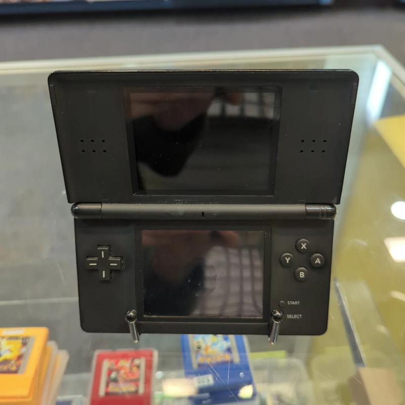 Nintendo DS Lite Handheld System gallery