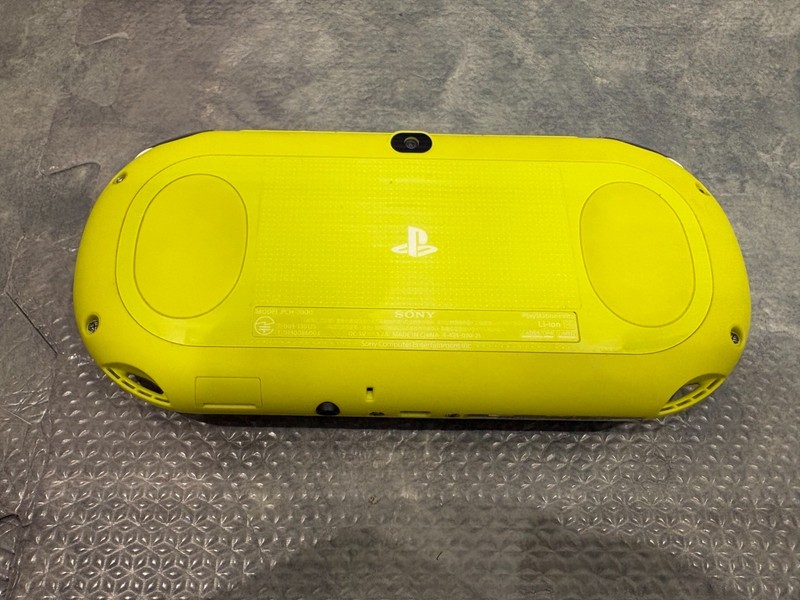 SONY PS Vita PCH-2000ZA13 Slim Lime Green White Box Exc gallery