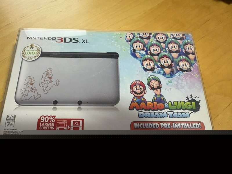 Nintendo 3DS XL Mario & Luigi Dream Team Silver Edition Complete In Box CIB