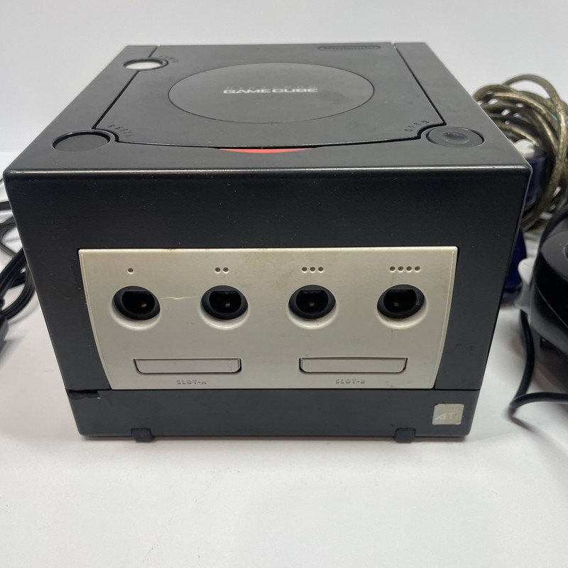NINTENDO GAMECUBE DOL-001(USA) With Controllers gallery